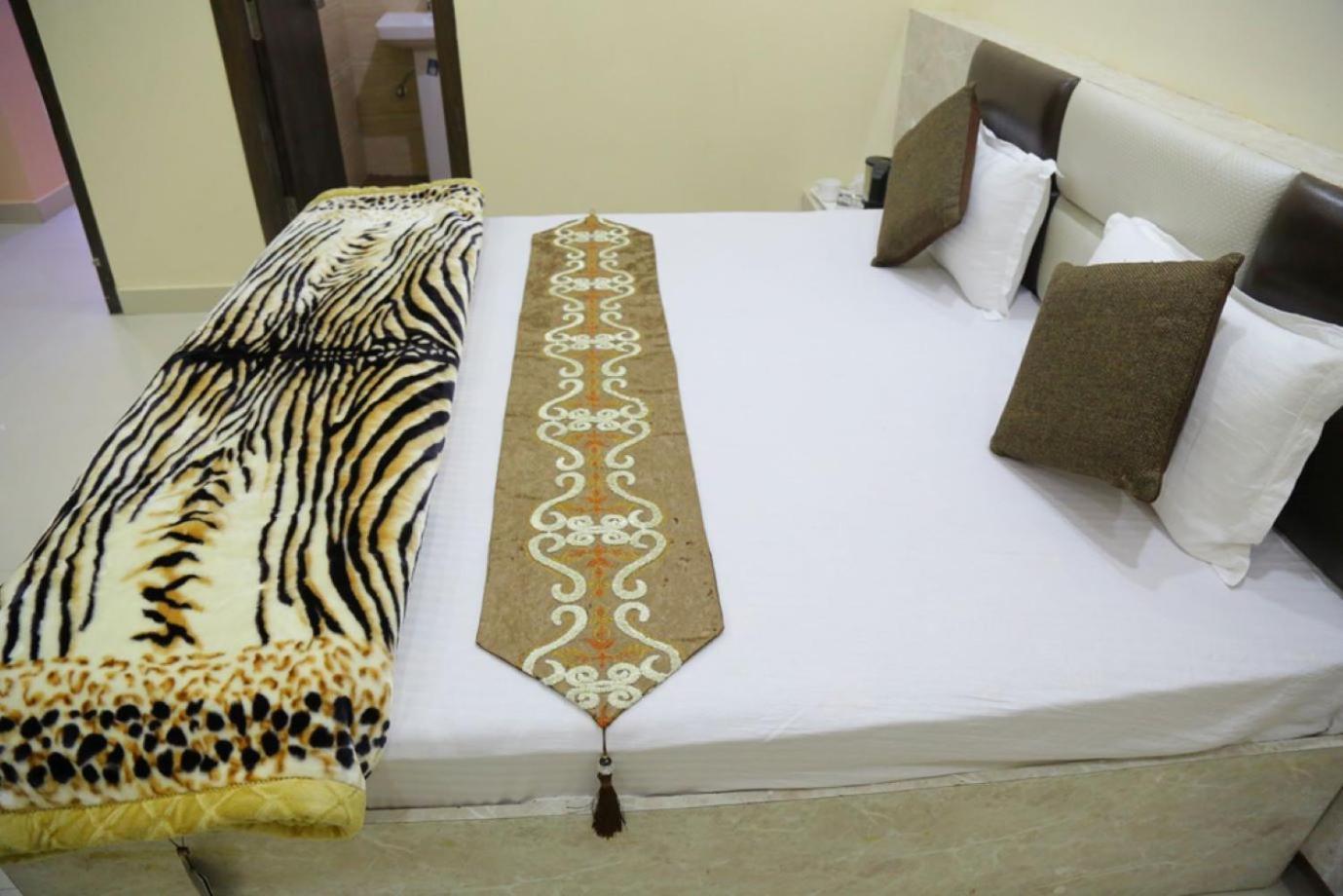 Hotel Golden Dreams Амрітсар Екстер'єр фото